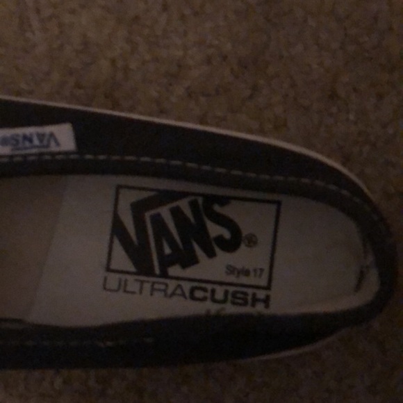 women’s vans - Picture 5 of 7